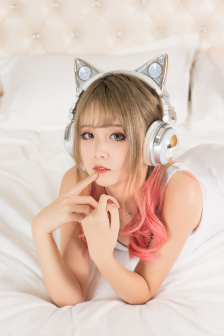在世界尽头咏唱恋曲的少女yu-no